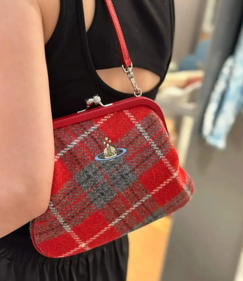 Plaid Saturn Bag in Five Styles