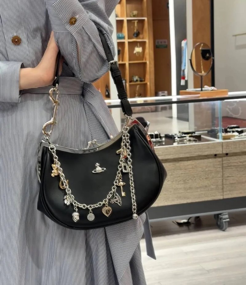 Charm Frame Purse With Chain