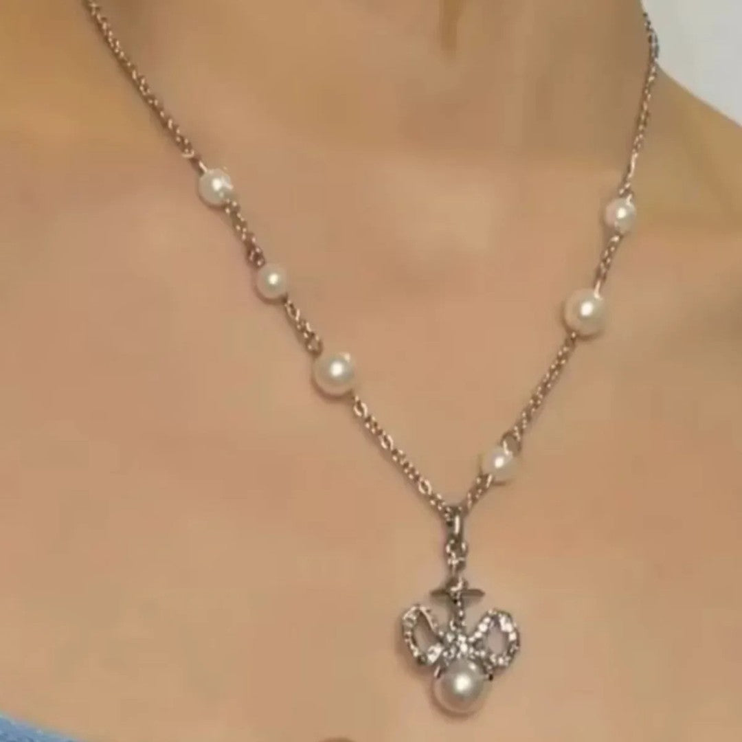 Ribbon Pearl Necklace