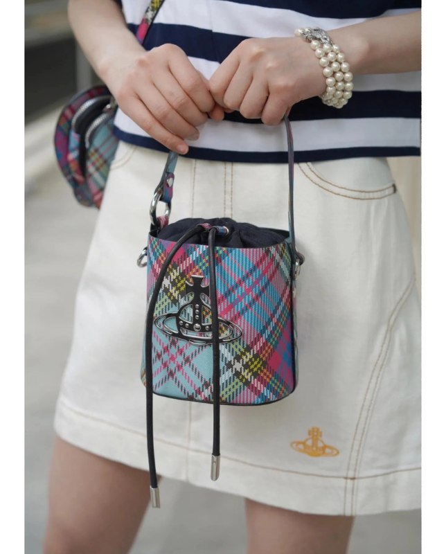 Croc-Effect Drawstring Bucket Bag