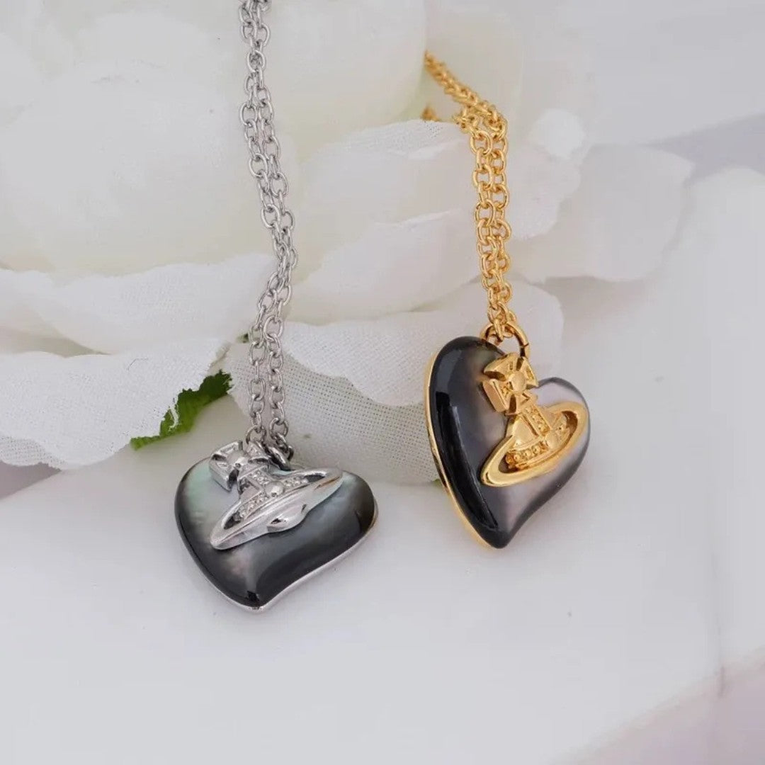 Big Saturn Seashell Heart Necklace