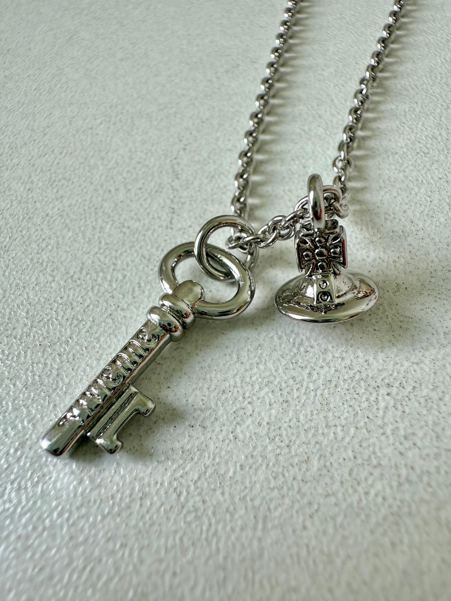 EUNICE Key necklace(with box)