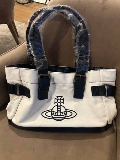 Vwnana Cream leather messenger bag (with dust bag)