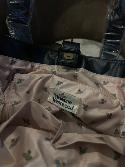 Vwnana Cream leather messenger bag (with dust bag)